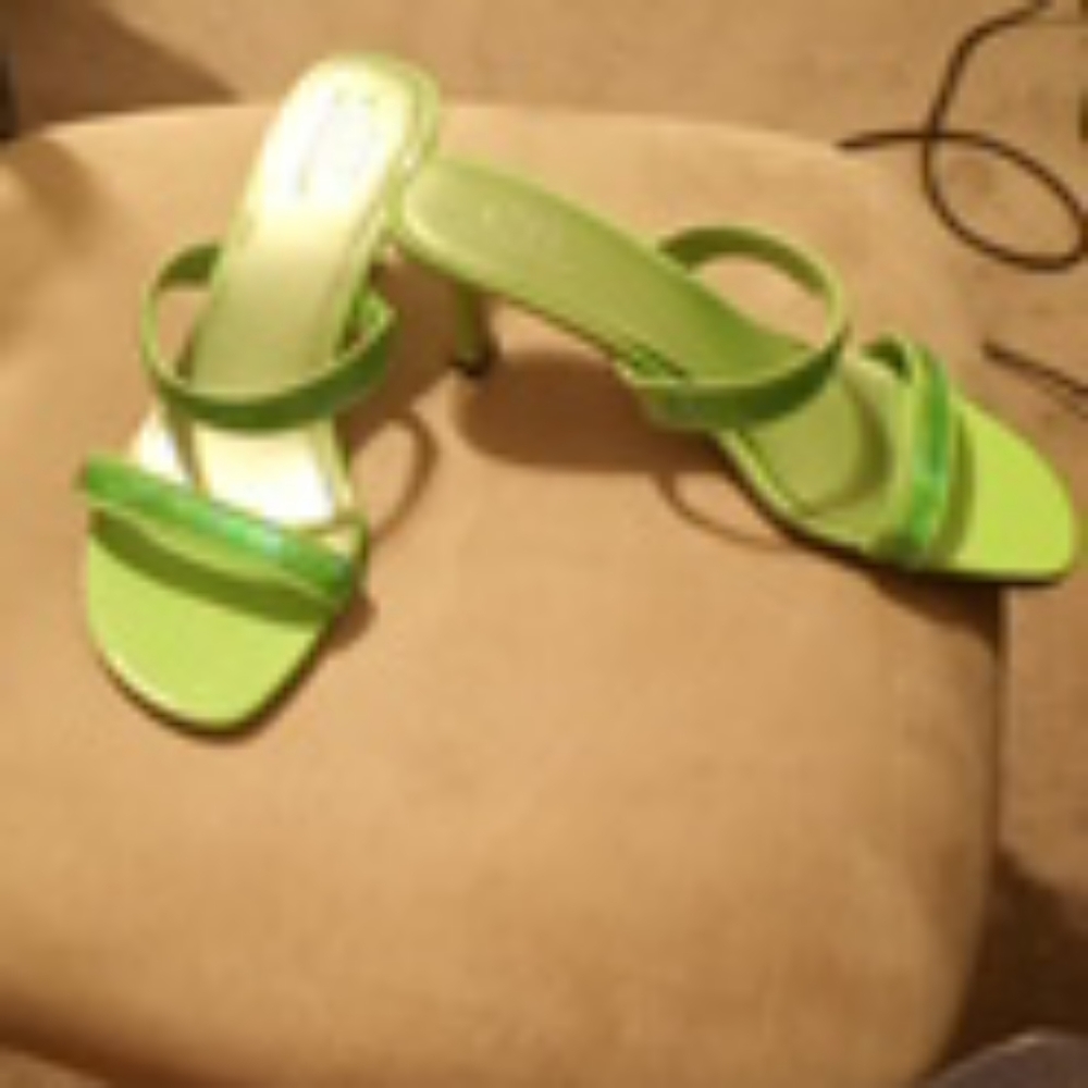 Women's sandals - Picture 2 of 2